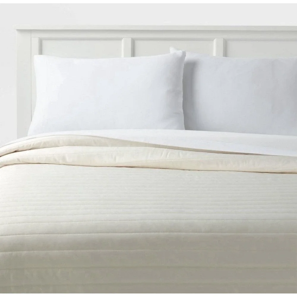 Full/Queen Satin Quilt Ivory- Room Essentials 90in X 86in